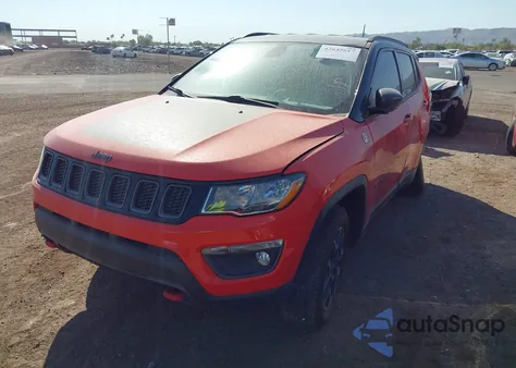 2019 Jeep Compass Trailhawk 4X4 z USA, uszkodzony, nr VIN 3C4NJDDB4KT690735